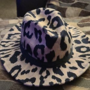 Ladies leopard print Fedora Hat